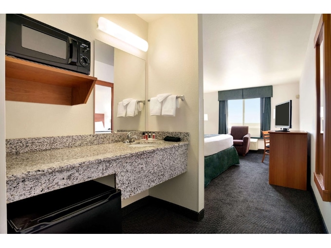 Travelodge by Wyndham Bill WY Thunder Basin Ntl Grassland