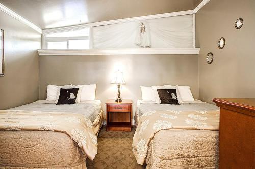 Beachwood Condos & Resort