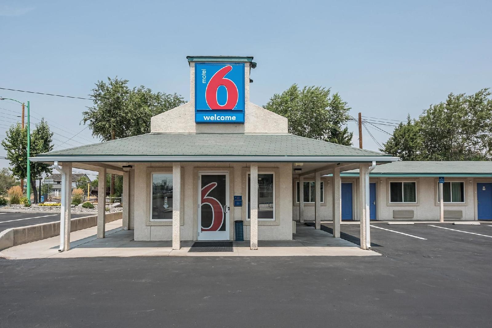 Motel 6 Fallon