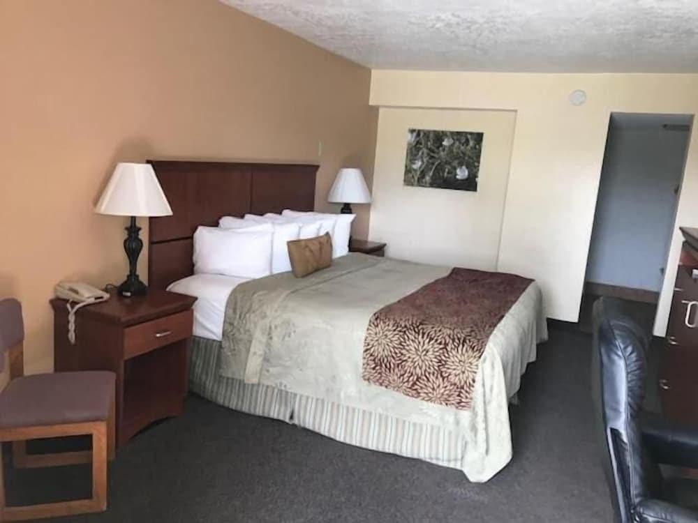 Elephant Butte Inn & Spa