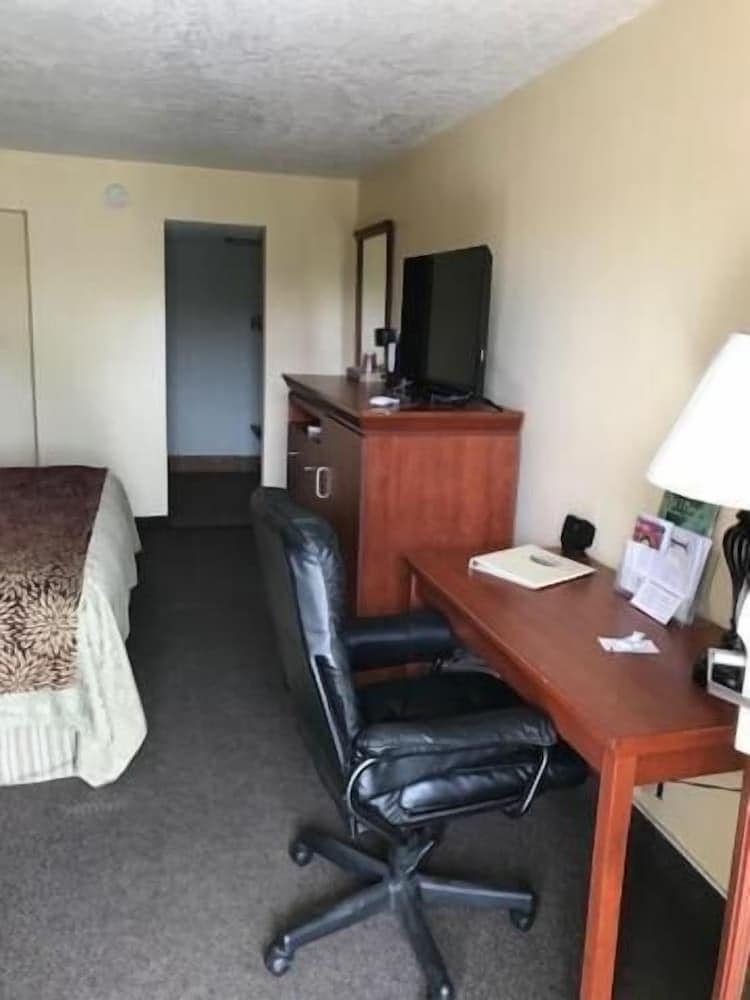 Elephant Butte Inn & Spa