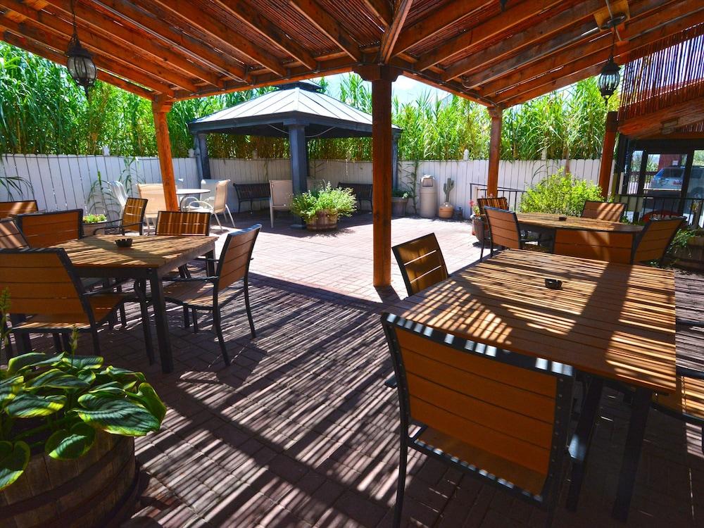 Elephant Butte Inn & Spa