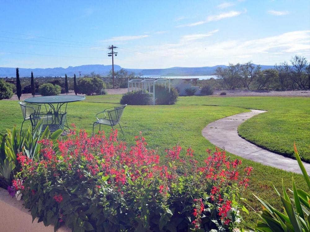 Elephant Butte Inn & Spa