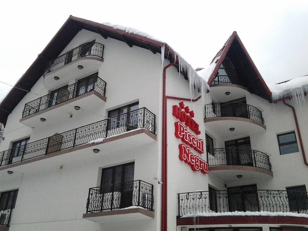 Hotel Piscul Negru