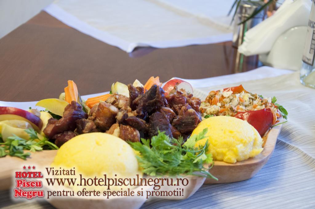 Hotel Piscul Negru