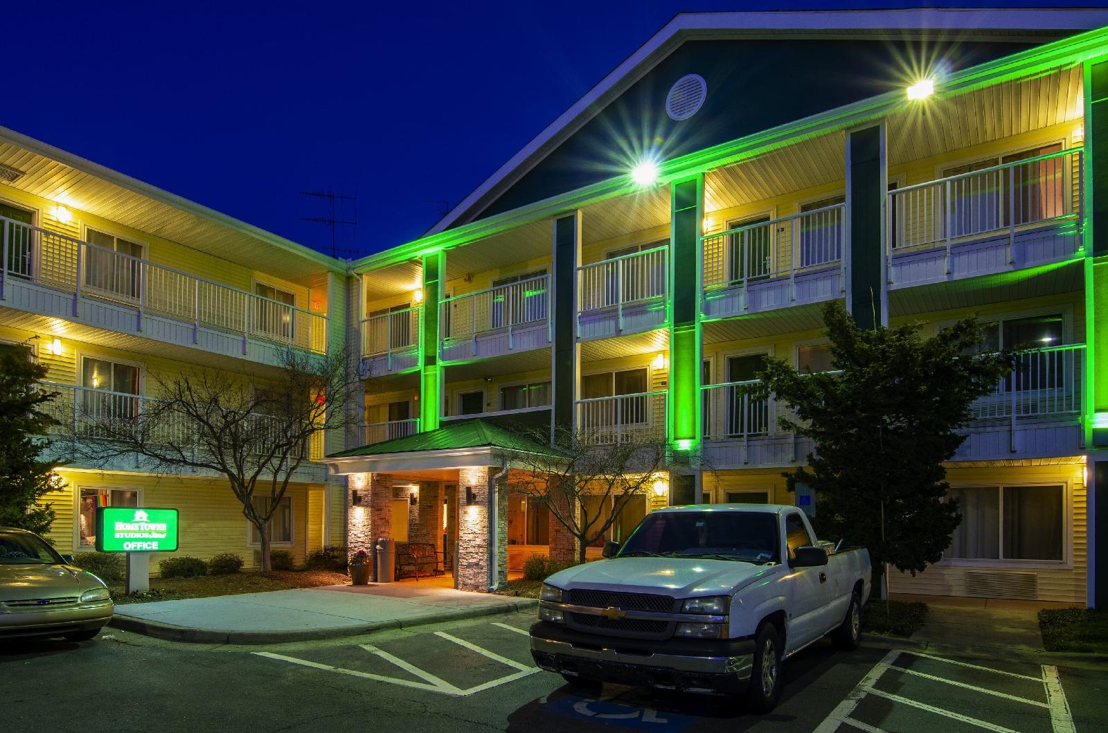 HomeTowne Studios Winston-Salem - University Pkwy