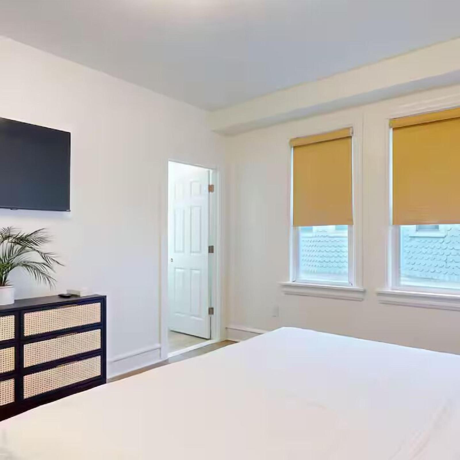 Ocean Breeze Hotel