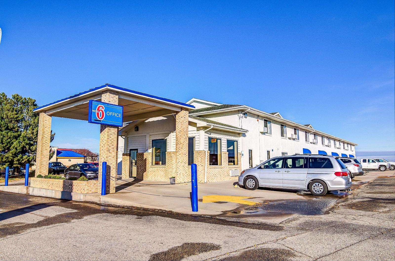 Motel 6 Colby