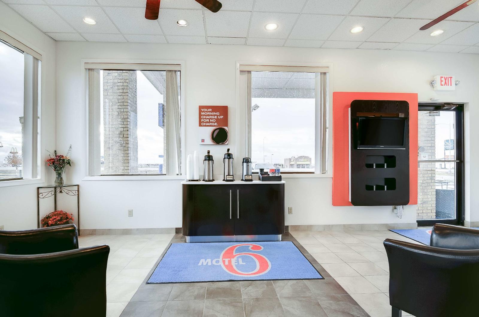 Motel 6 Colby
