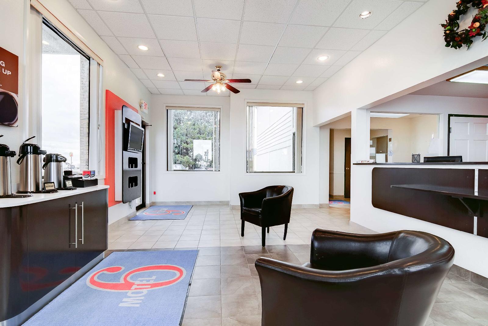 Motel 6 Colby