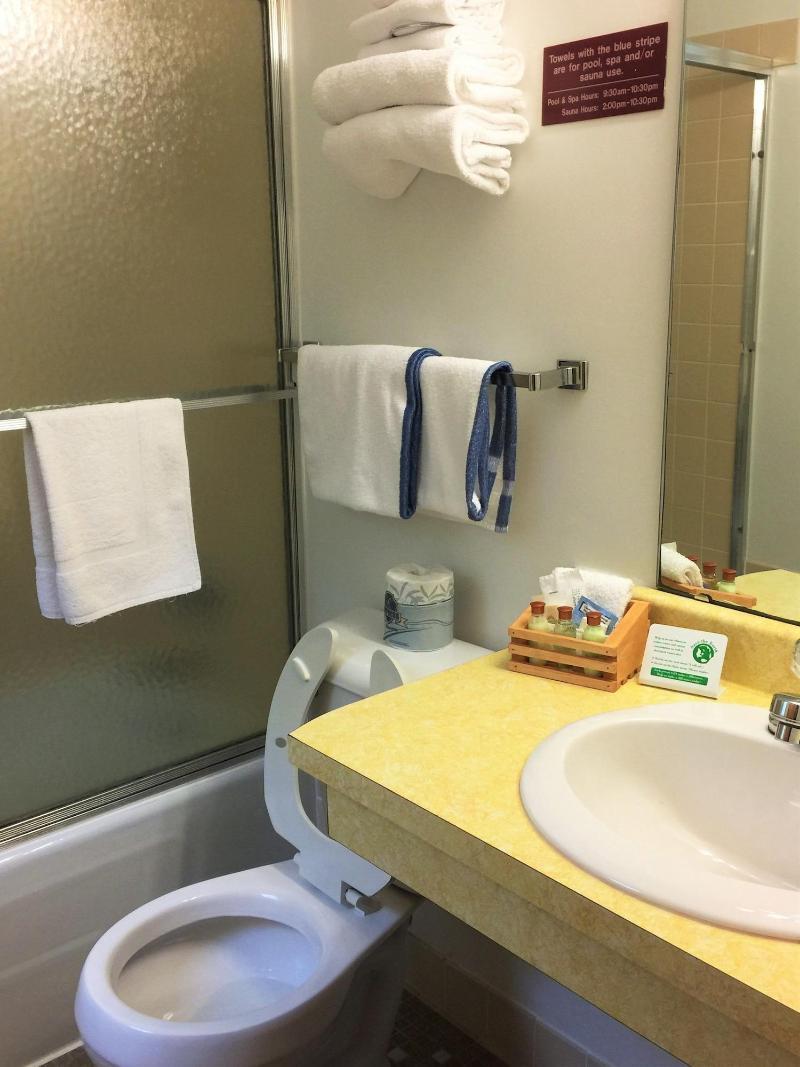 Cedar Motor Inn