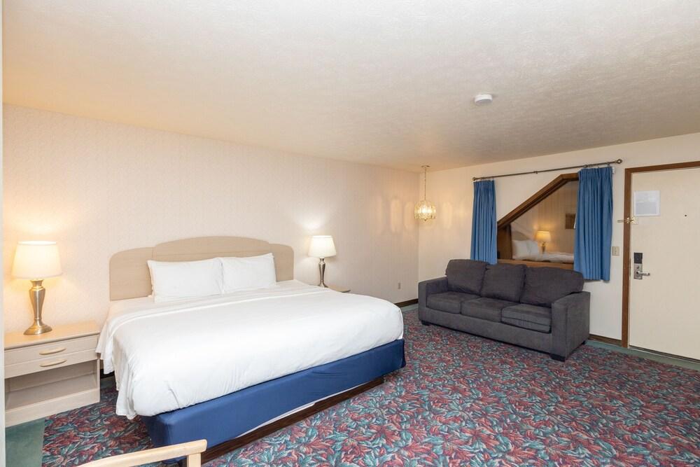 Cedar Motor Inn