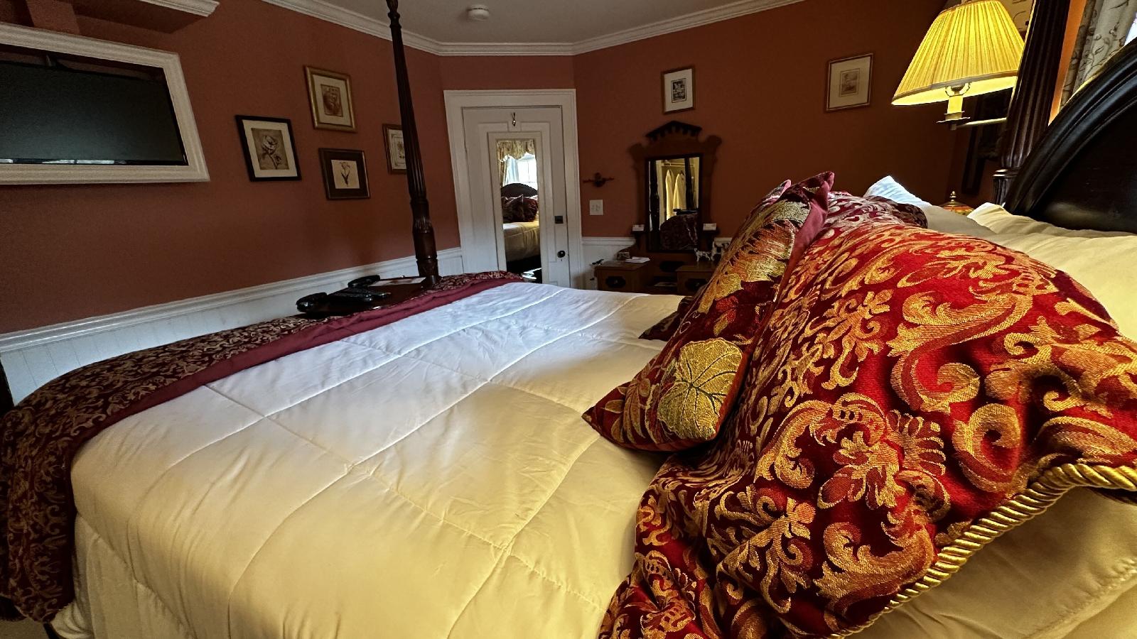 Phineas Swann Bed & Breakfast Country Inn