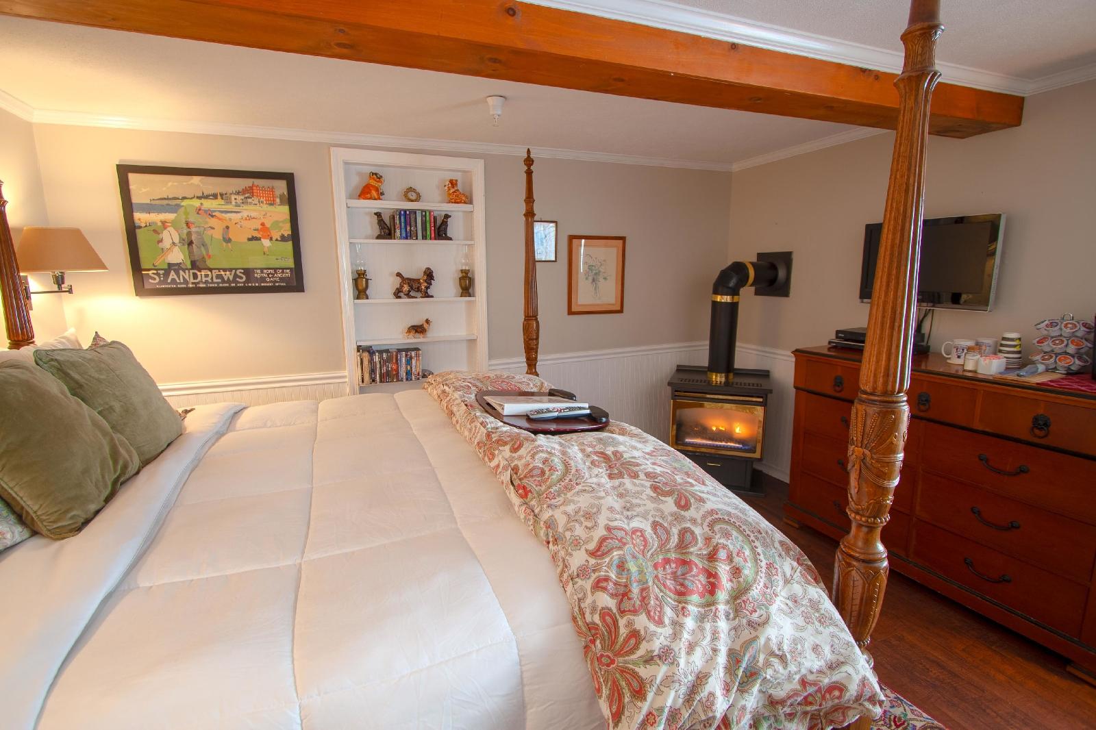 Phineas Swann Bed & Breakfast Country Inn