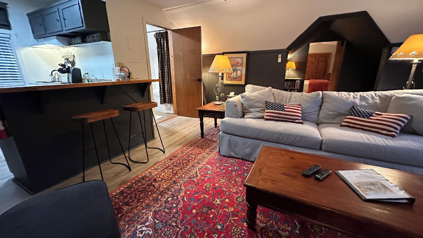 Phineas Swann Bed & Breakfast Country Inn