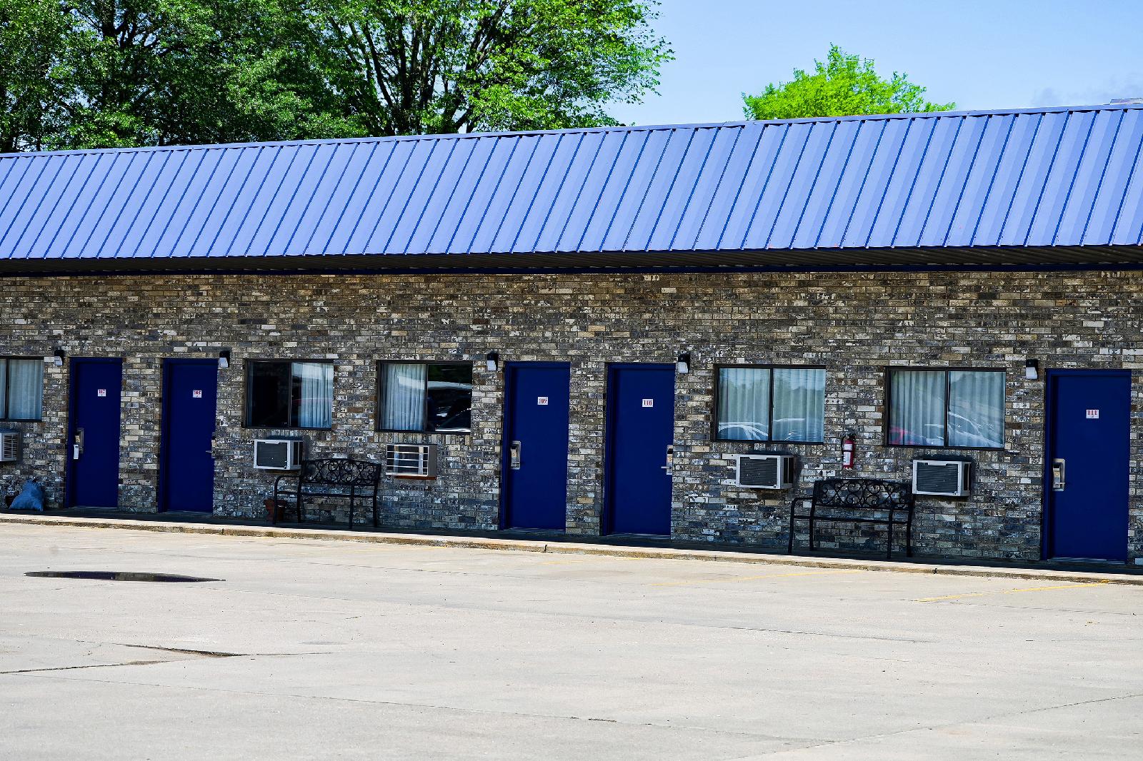 Coachman's Inn