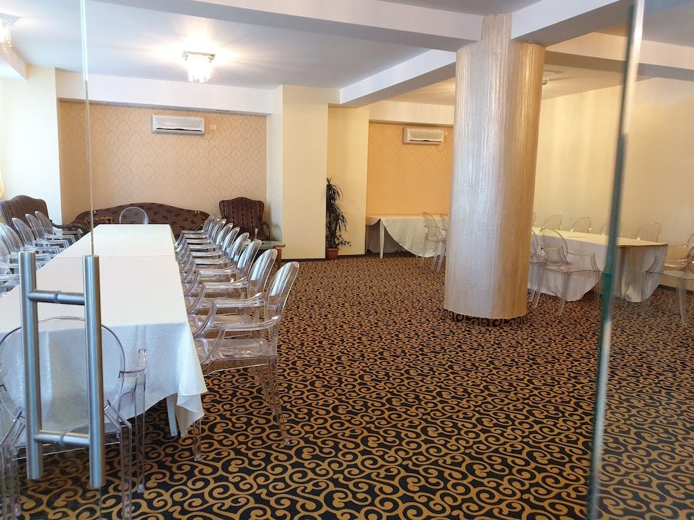 Hotel Magic City Center