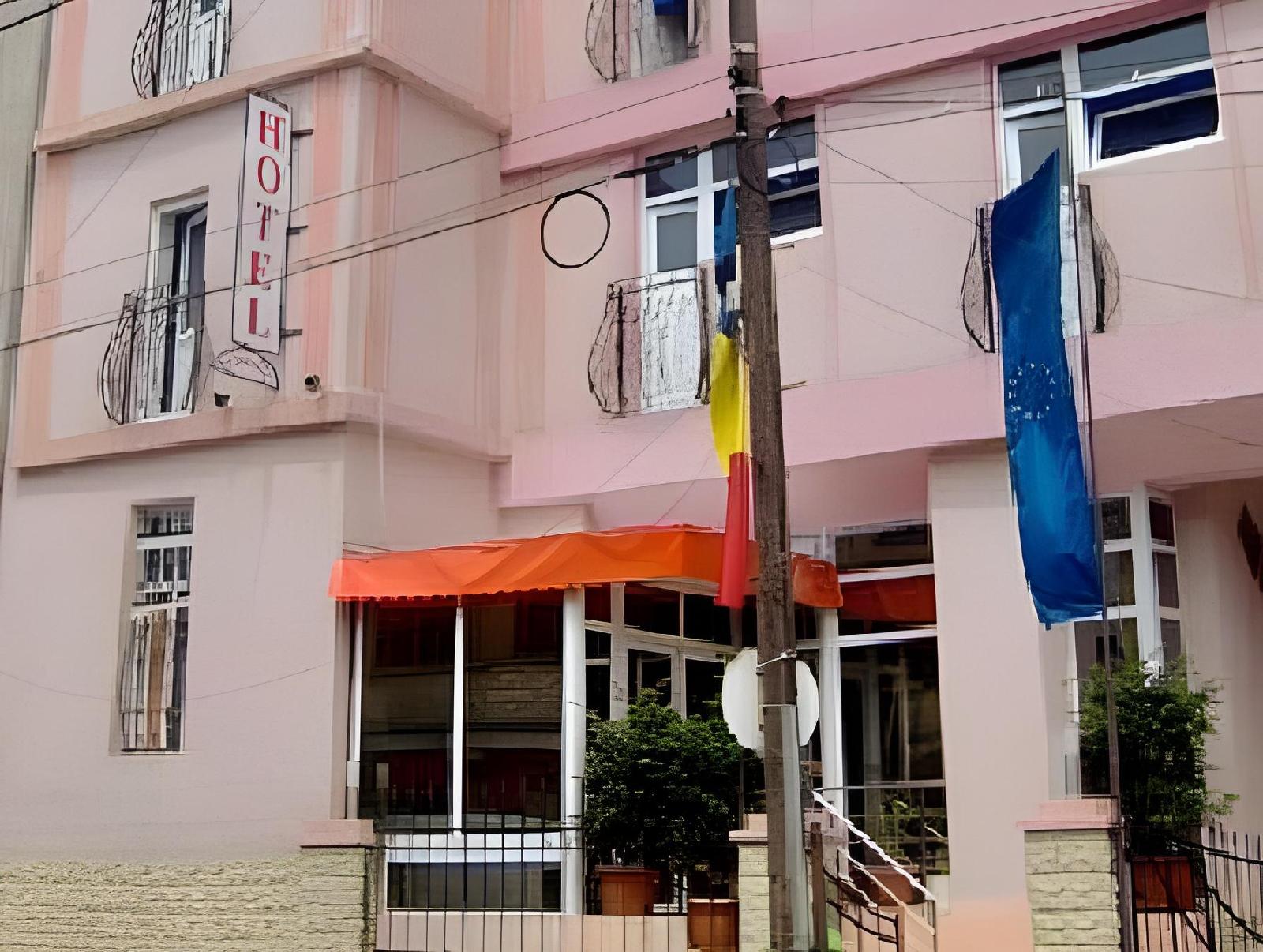 Hotel Uranus