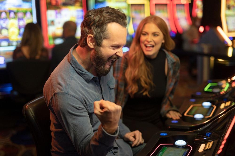 Feather Falls Casino and Lodge