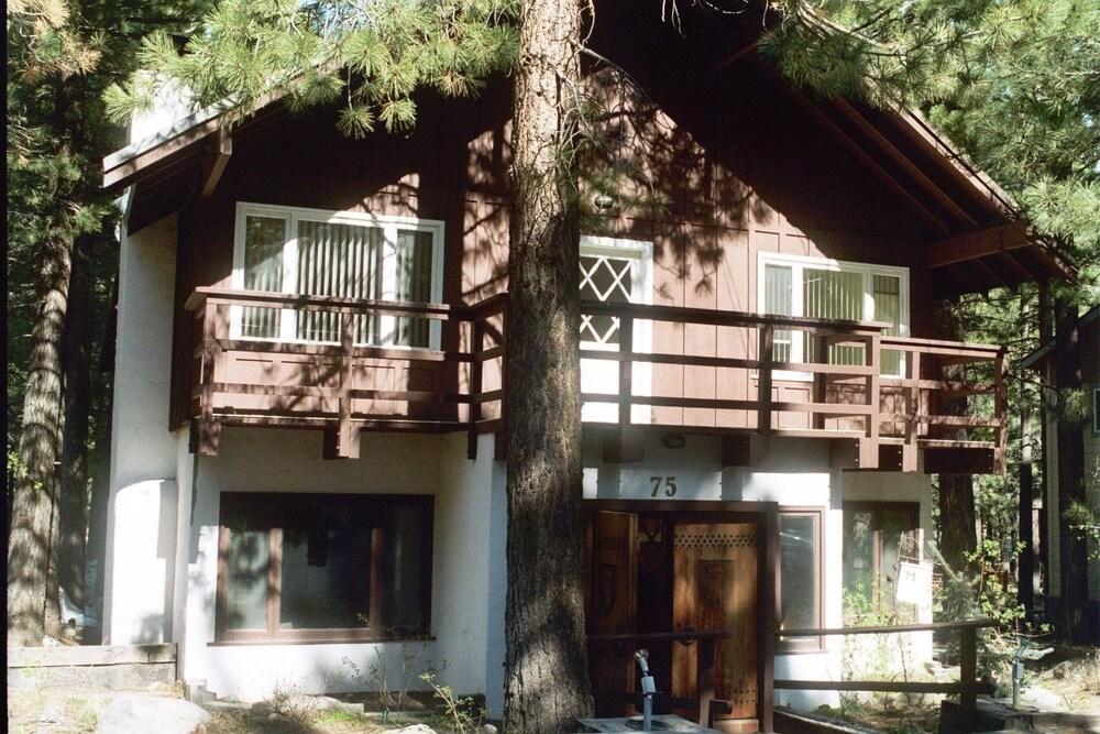 The M Inn Mammoth