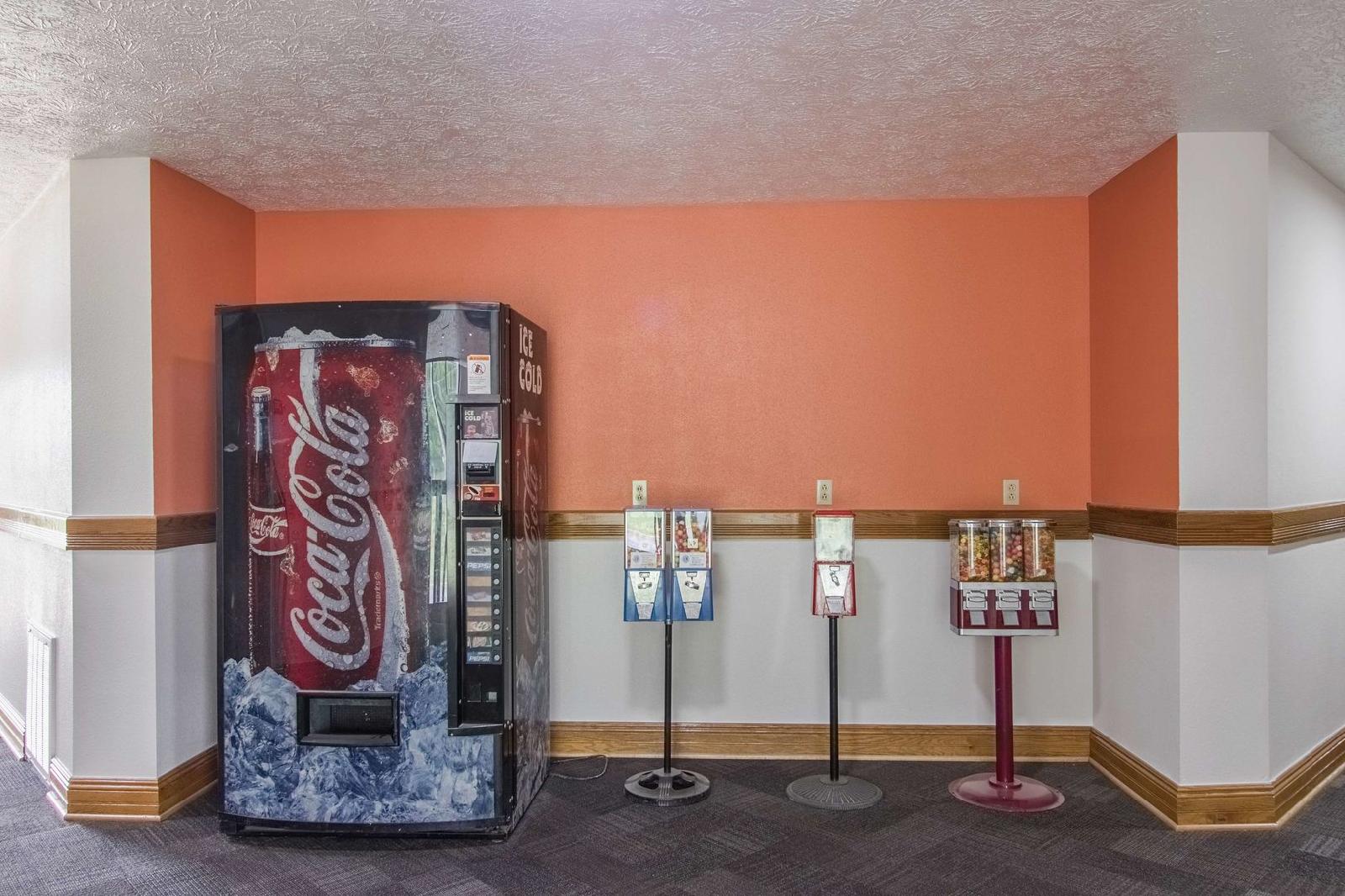 Motel 6 Cloverdale