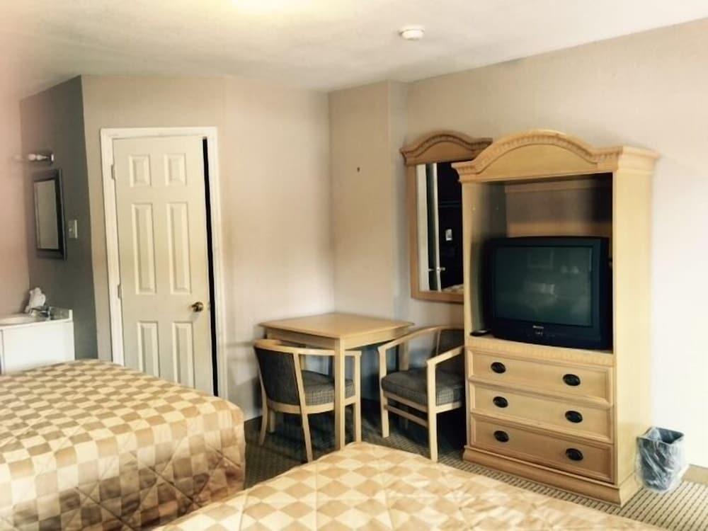 LaBelle Motel