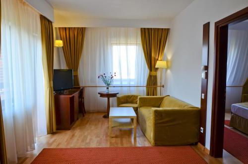 Hotel Miraj
