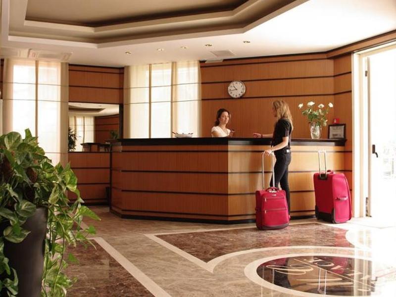 Monte Carlo Palace Suites