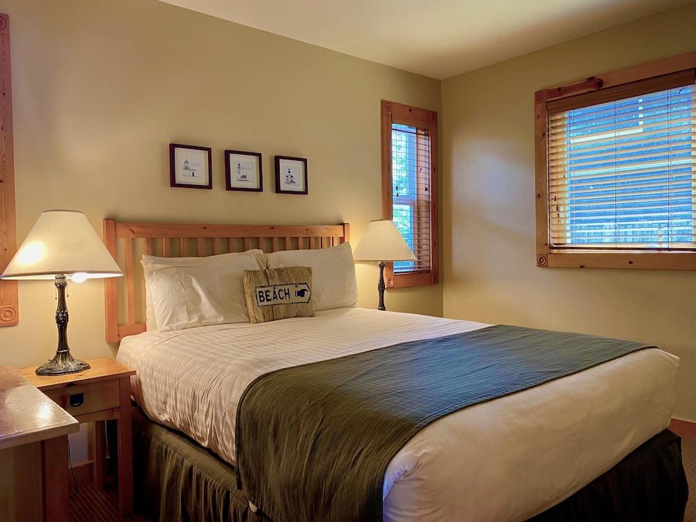 Lighthouse Inn