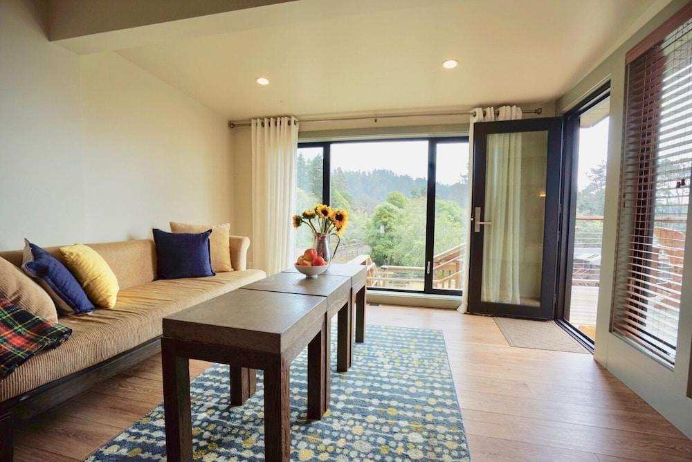 The Heritage House Resort
