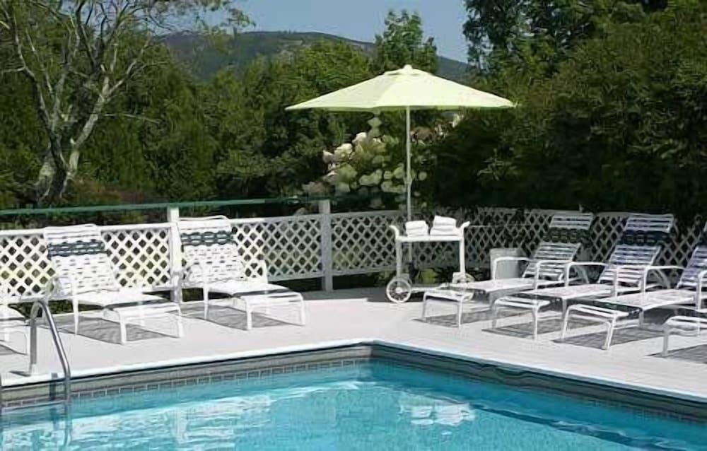 Cedar Crest Inn
