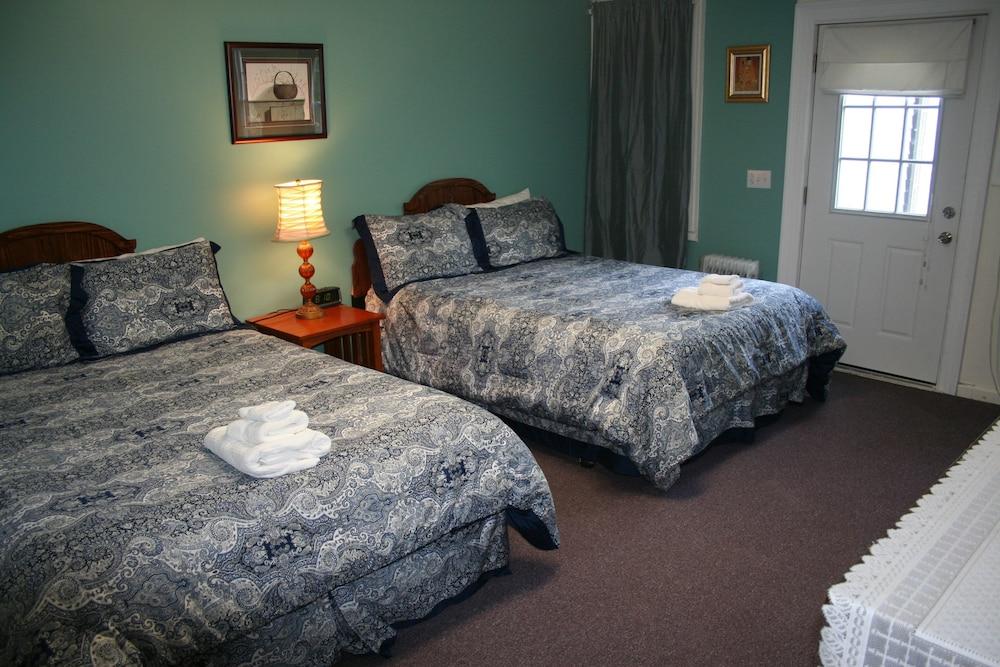 Hayden Creek Inn