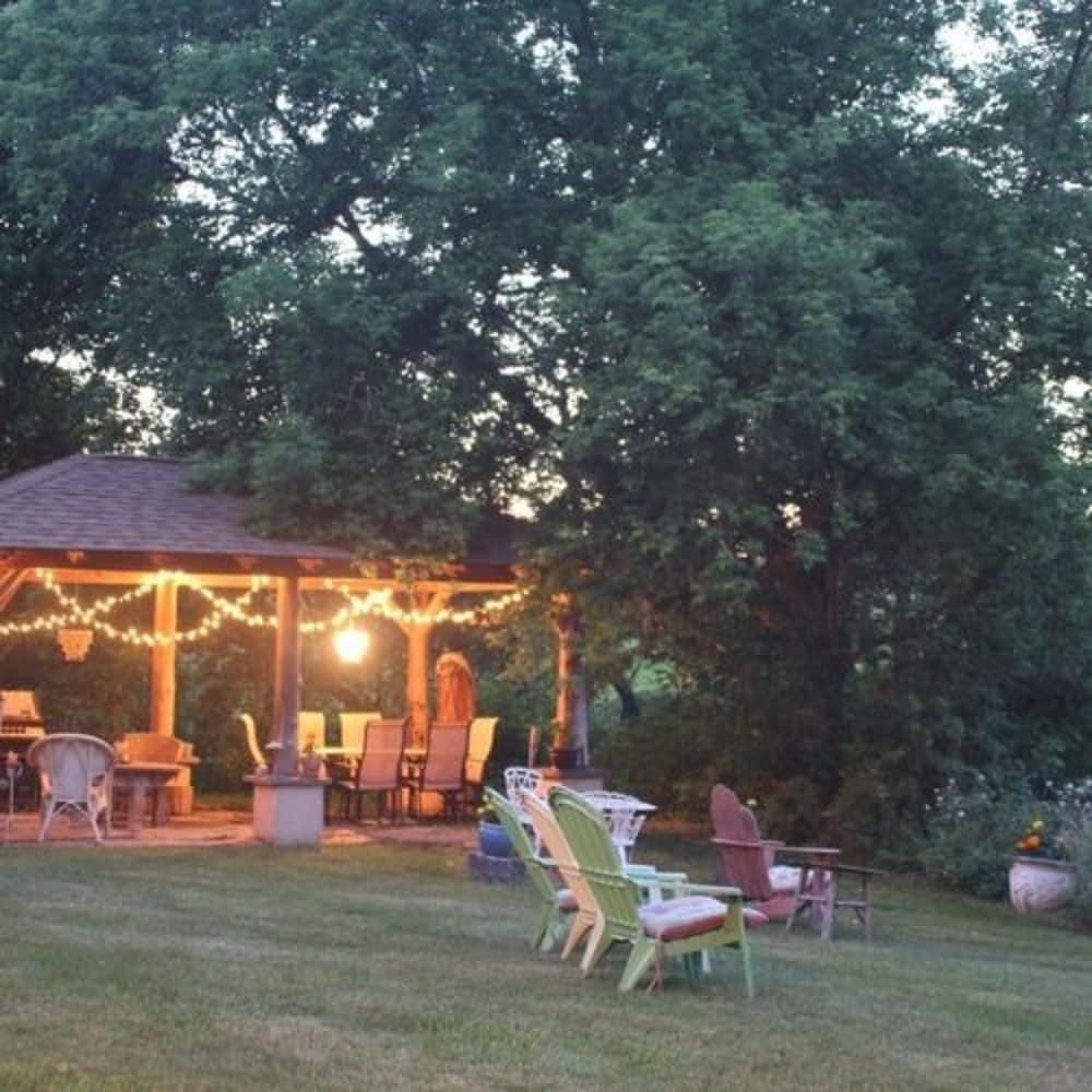 Hayden Creek Inn