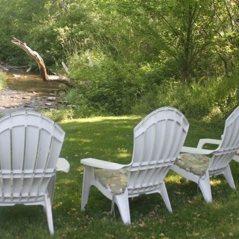 Hayden Creek Inn