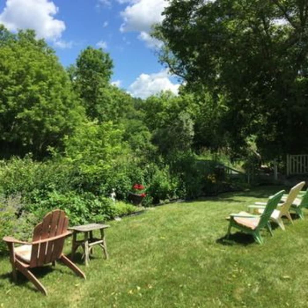 Hayden Creek Inn