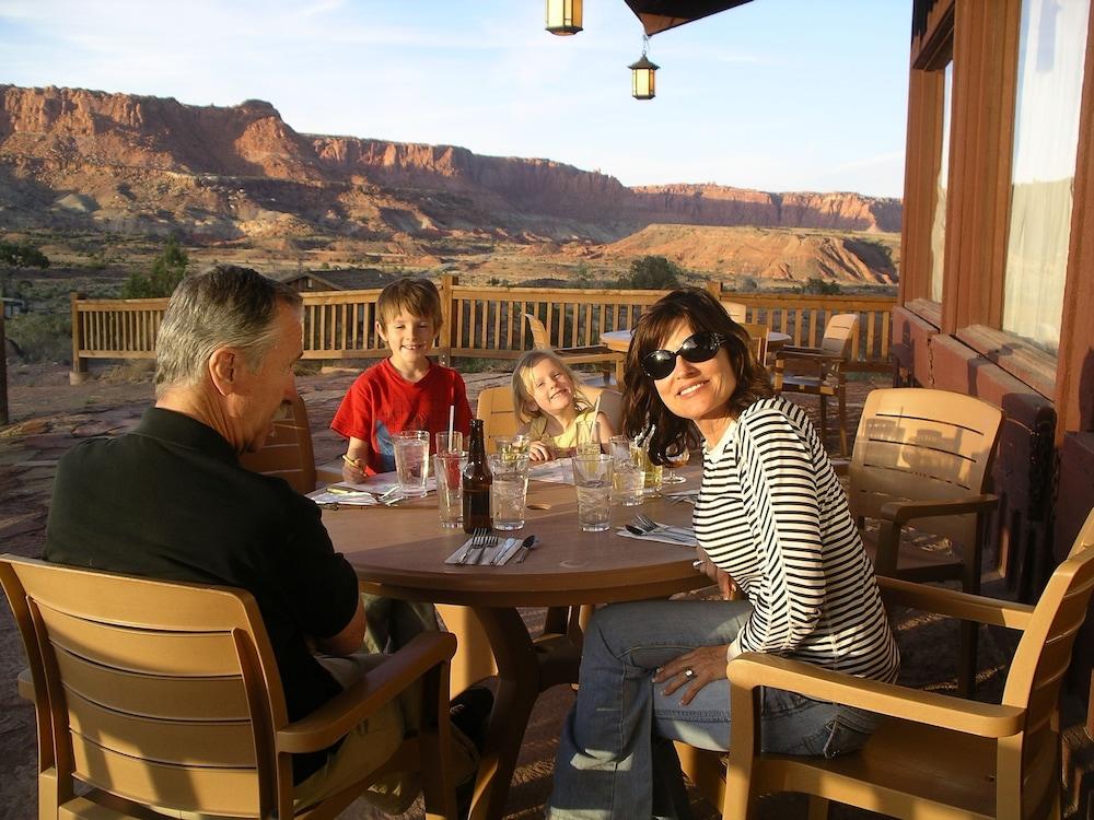 The Rim Rock Inn and Restaurant