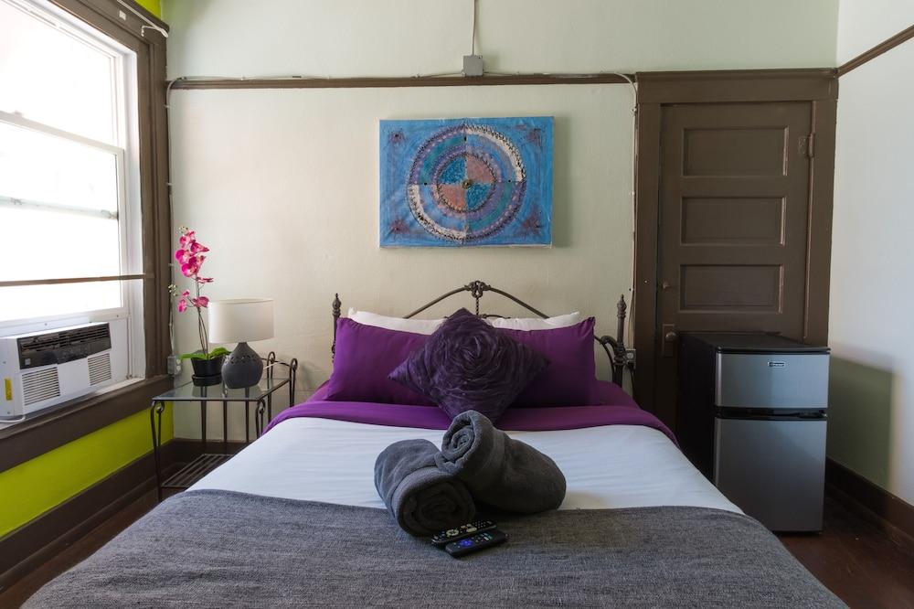 Lucky D's Hostel