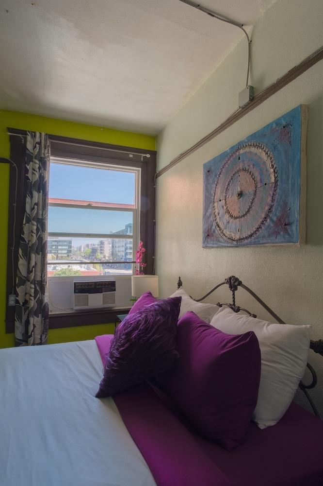 Lucky D's Hostel