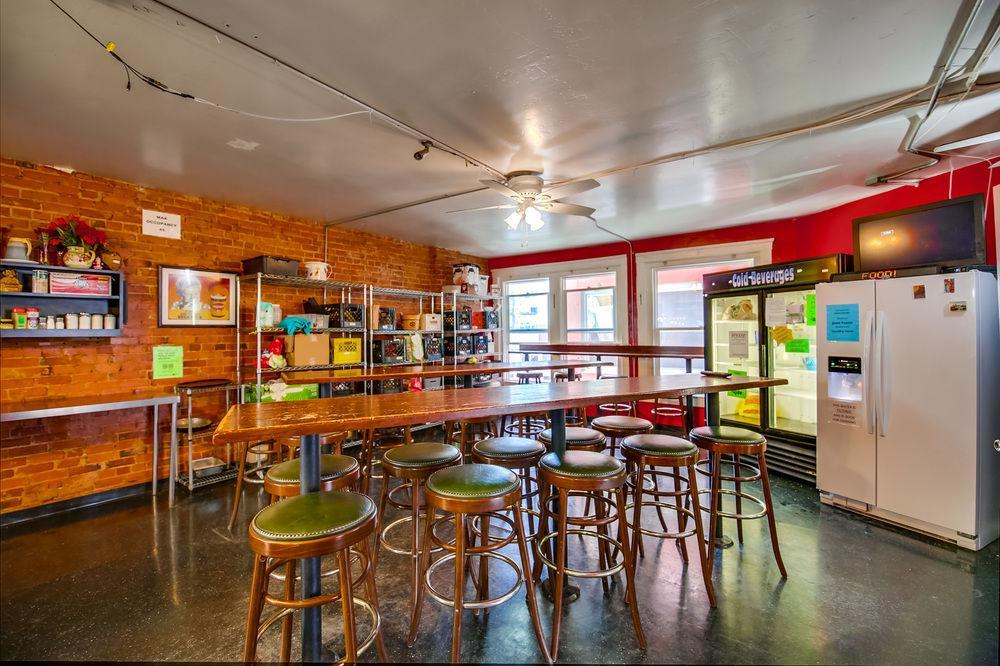 Lucky D's Hostel