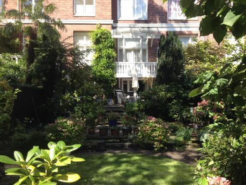 Vondelparkmuseum B&B