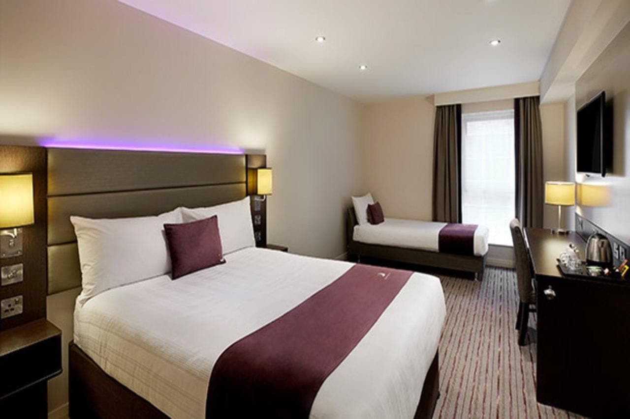 Premier Inn Bath City Centre
