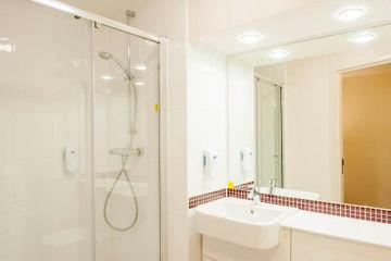 Premier Inn Bath City Centre
