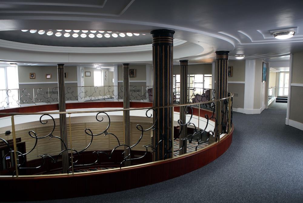 Royal Maritime Club