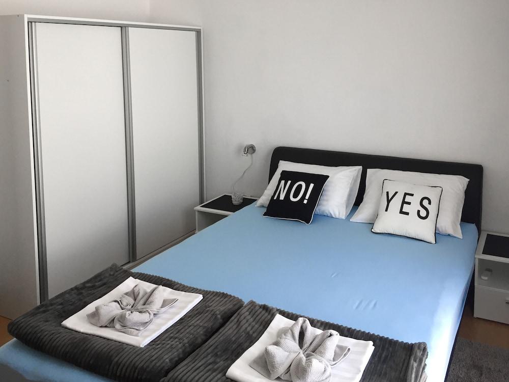 Apartments Logos