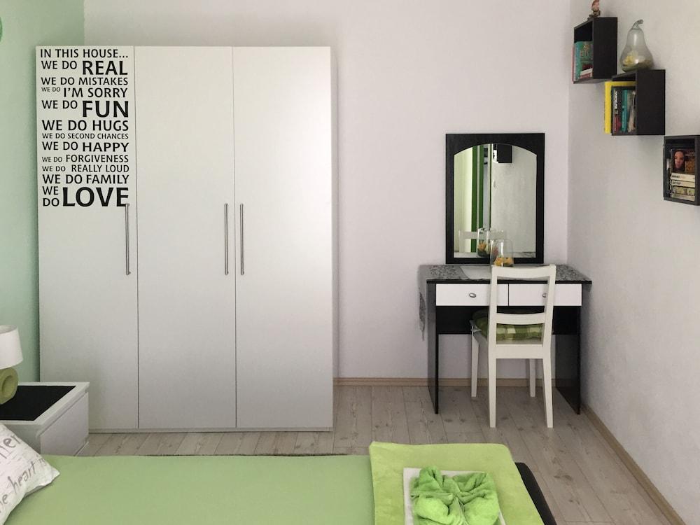 Apartments Logos
