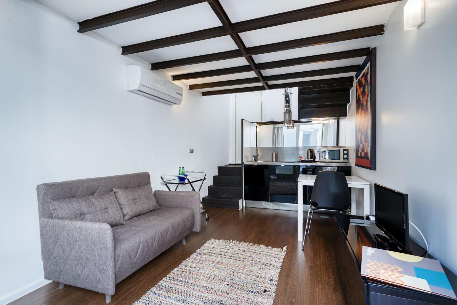 Fine Arts Guesthouse