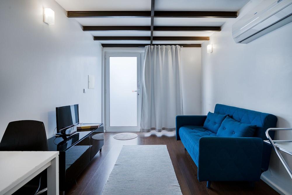 Fine Arts Guesthouse