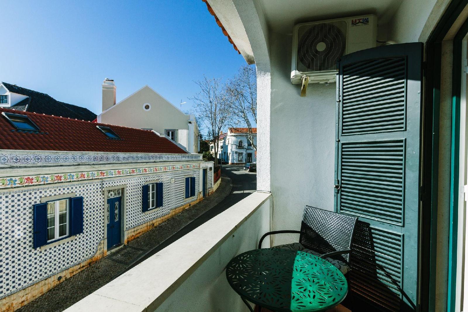 Ljmonade Hostel