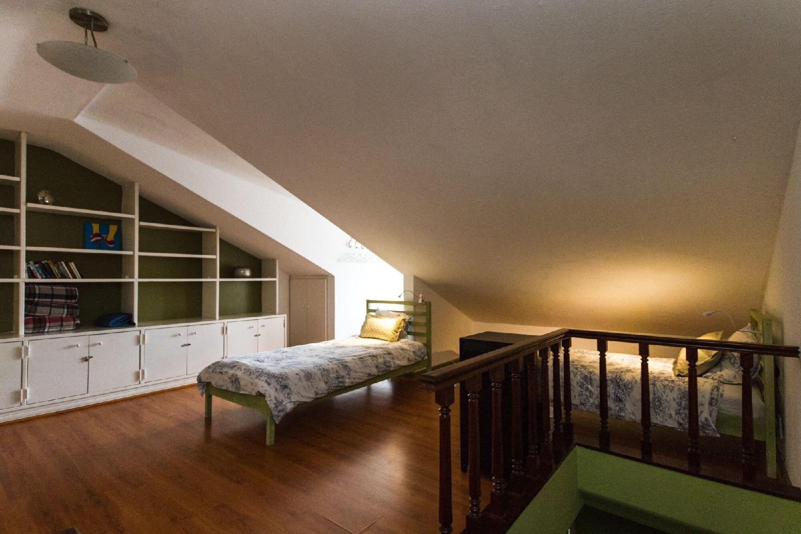Ljmonade Hostel