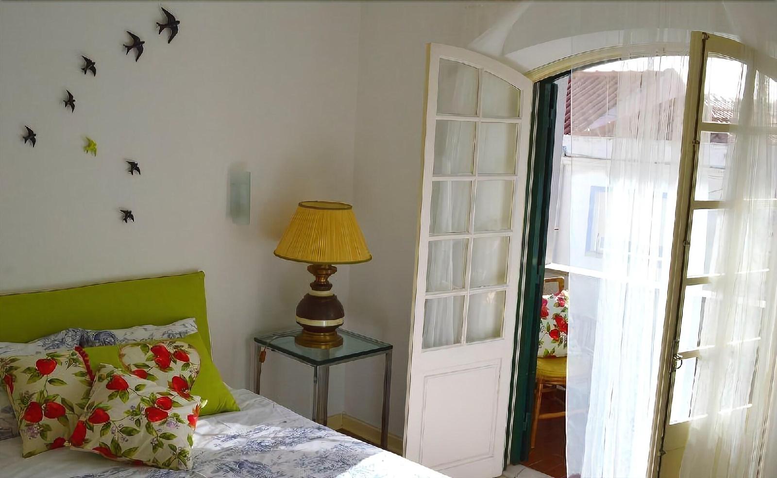 Ljmonade Hostel